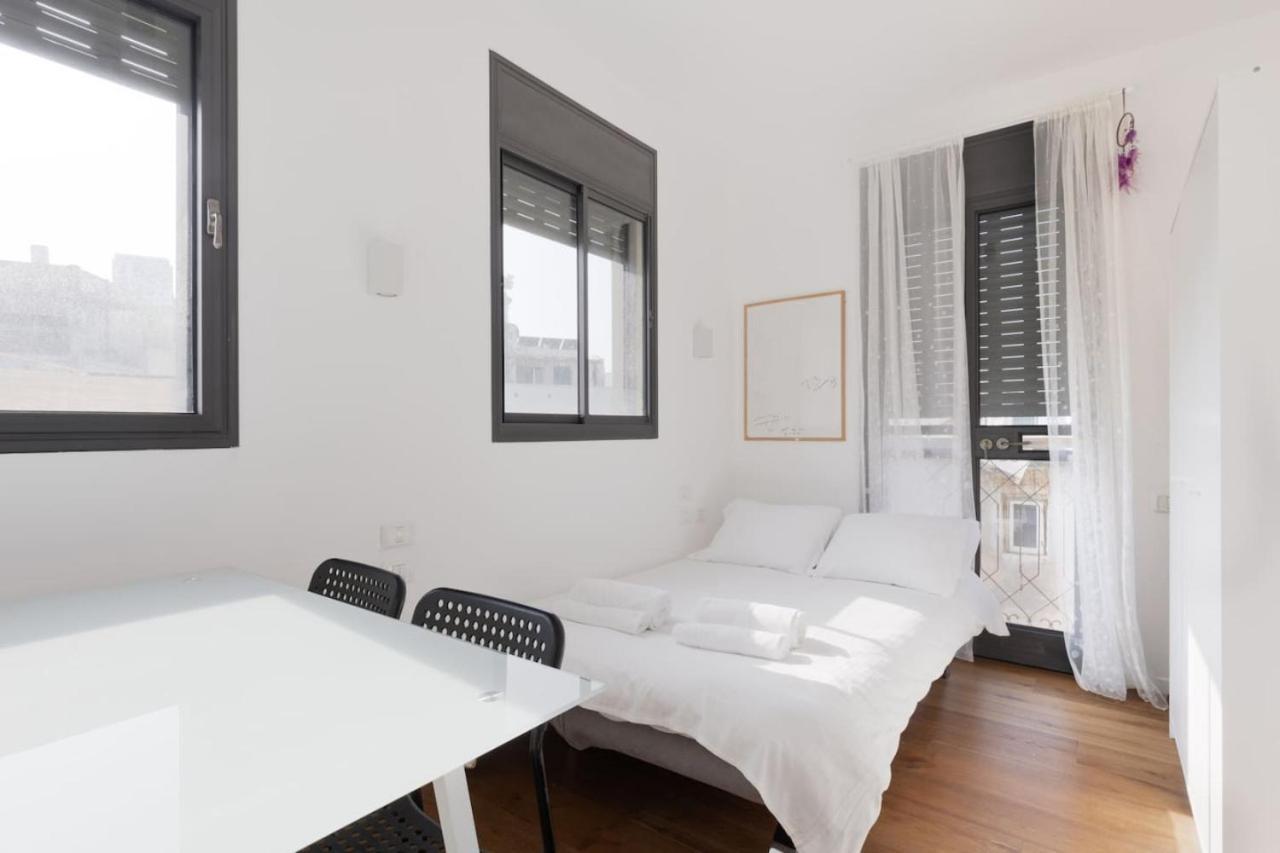 Elegant Apartment W Balcony & Mamad In Heart Of Tel Aviv By Sea N' Rent المظهر الخارجي الصورة